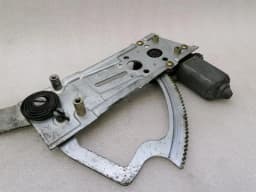 PORSCHE Porsche 911 993 Left Front Door Winder 91154293546 Window Regulator Left — thumbnail 2
