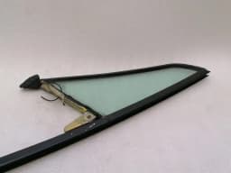 PORSCHE Porsche 911 993 Right Front 1/4 Glass 99354251200 Door Window 1/4 Front Right — thumbnail 8