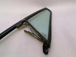 PORSCHE Porsche 911 993 Right Front 1/4 Glass 99354251200 Door Window 1/4 Front Right — thumbnail 7