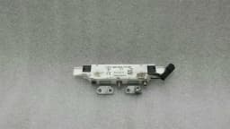 PORSCHE Porsche 911 997 aerial / antenna 99764711700 antenna booster — thumbnail 4