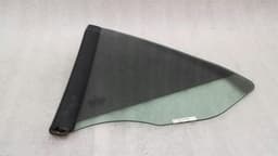 PORSCHE Porsche 911 997 right rear 1/4 glass 99754311211 door window 1/4 rear right — thumbnail 6