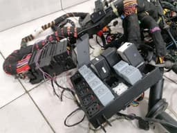PORSCHE Porsche 911 996 Main Body Wiring Loom RHD RIGHT HANDLE MK2 Navi/Xenon/BOSE/Wiper — thumbnail 3