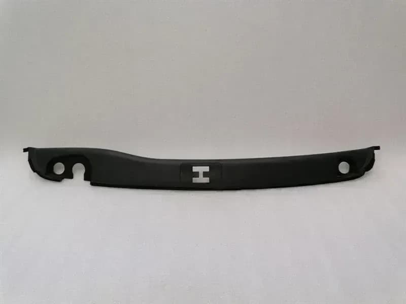 PORSCHE Porsche 911 996 Rear Panel Trim 99655515101 Targa Rear Wiper Blade Trim