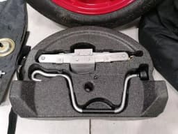 PORSCHE Porsche 911 996 Alloy Wheel SAVER KIT 99636213001 Jack 3.5JX17 ET19 — thumbnail 4