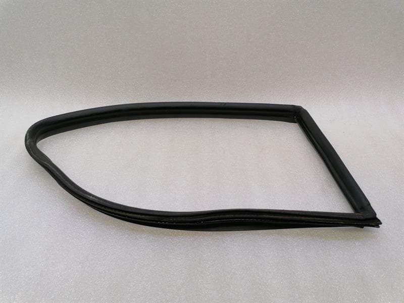 PORSCHE Porsche 911 996 Right Glass Seal 99654332601 Seals (TARGA) 1/4 GLASS Re
