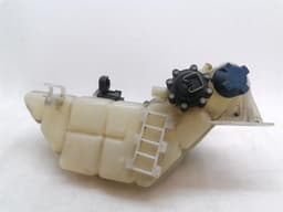 PORSCHE Porsche 911 996 Expansion Tank 99610605702 Balancing Tank Cooling Water — thumbnail 1
