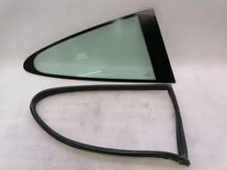 PORSCHE Porsche 911 996 Right Rear Quarter Glass 99654311203 Door Window 1⁄4 Rear Right — thumbnail 1