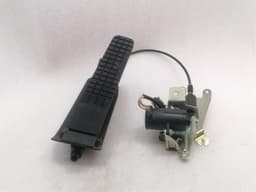 PORSCHE Porsche 911 996 Gas Pedal (Electrical) 99642302001 Accelerator Pedal — thumbnail 9