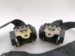 PORSCHE Porsche 911 996 front seatbelt 99680303303 seat belt front convertible — thumbnail 2