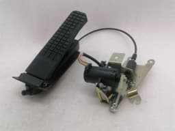 PORSCHE Porsche 911 996 Gas Pedal (Electrical) 99642302001 Accelerator Pedal — thumbnail 2