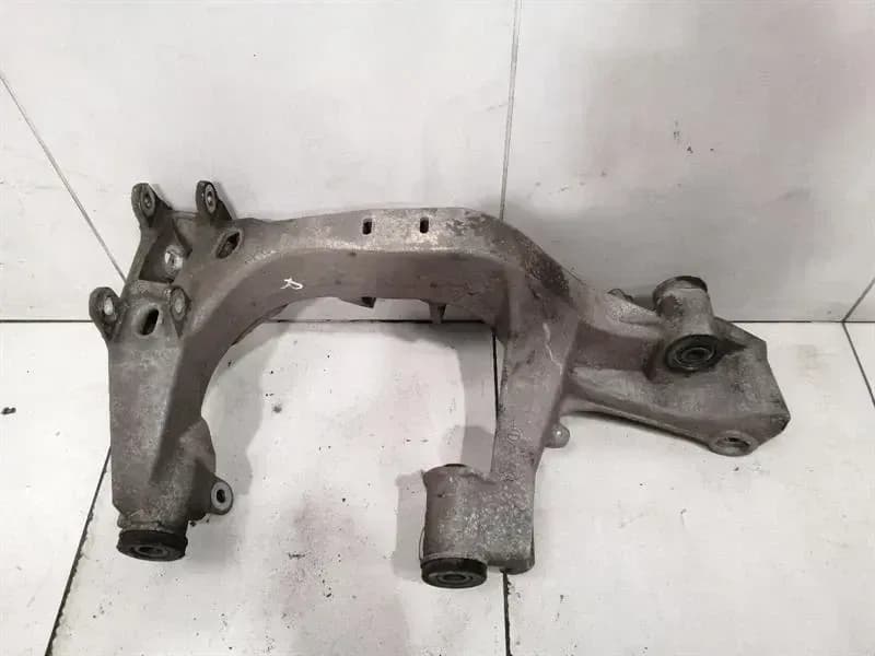 PORSCHE Porsche 911 996 Subframe Rear Right 996331156Z0 Axle Frame Rear Axle Right