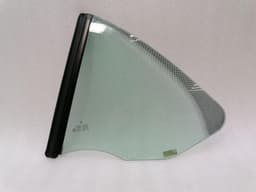 PORSCHE Porsche 911 996 left rear quarter glass 99654311108 door window 1/4 rear L convertible — thumbnail 1