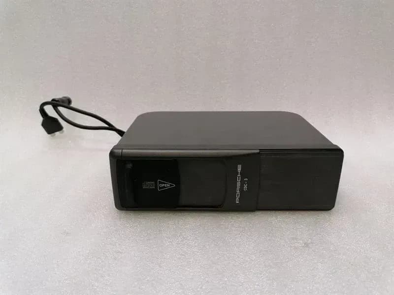 Porsche 911 996 CD Changer 99364513000 CD Changer