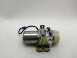 PORSCHE Porsche 911 996 Roof HYDRAULIC PUMP 99656130701 HYDRAULIC PUMP CONVERTIBLE — thumbnail 1