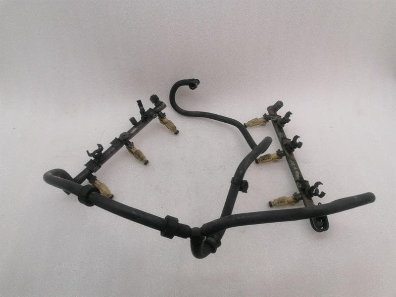 PORSCHE Porsche 911 996 Fuel Rail Set 99611003156 Injection Strip Pipe Distributor Set