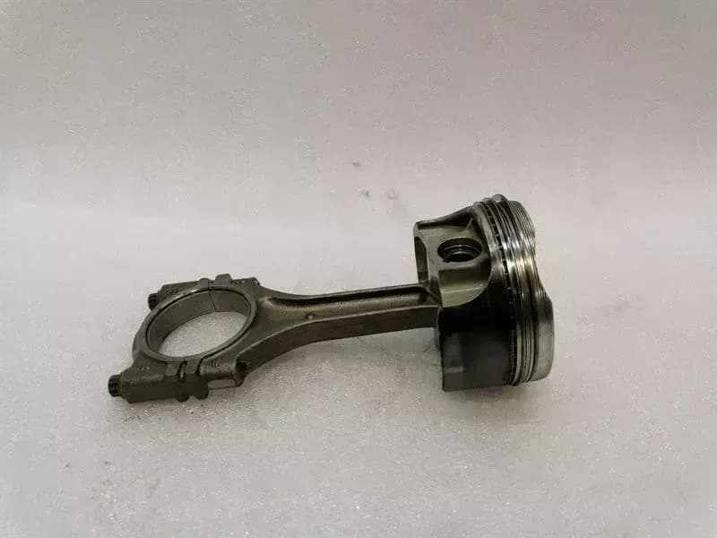 Porsche 911 996 Piston 99610305219 Piston