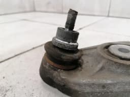PORSCHE Porsche 911 996 left rear hub 99633111106 wheel bearing housing rear left — thumbnail 2
