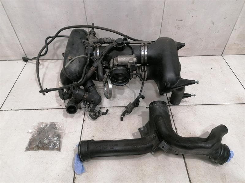 PORSCHE Porsche 911 996 Turbo Inlet Manifold 996111021571 Intake Manifold