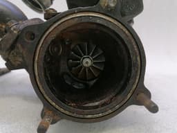 PORSCHE Porsche 911 996 Turbo Charger 99612301376 Left Turbocharger Li SPARES OR REPAIR — thumbnail 8