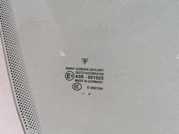 PORSCHE Porsche 911 996 right front door glass 99654251202 door window front right — thumbnail 6