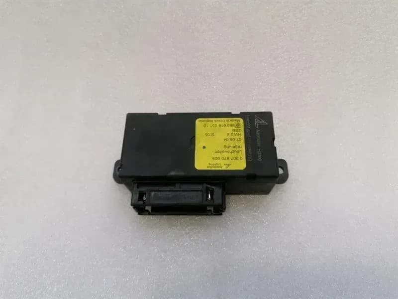 Porsche 911 996 electronic module 99661805110 control unit light module xenon