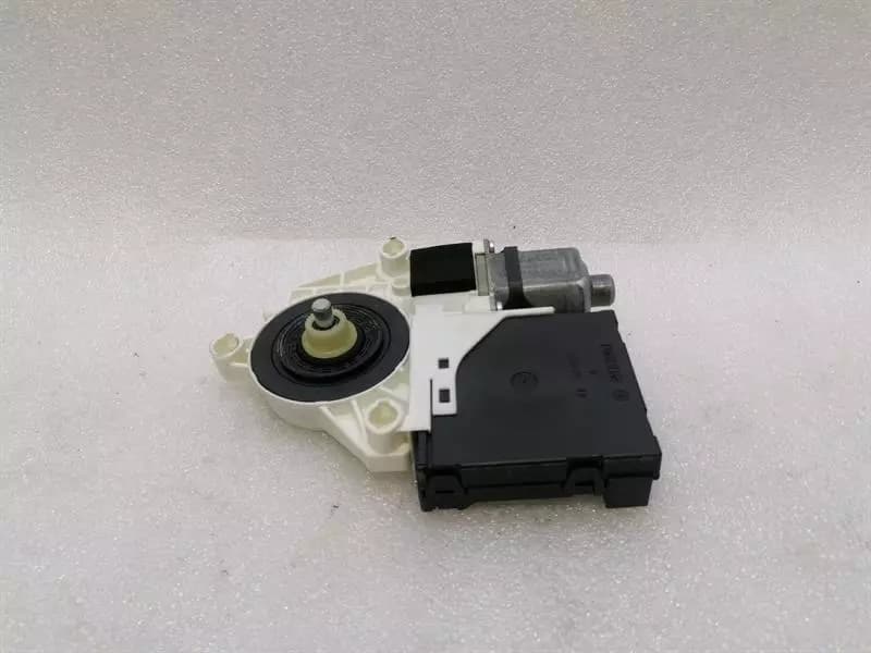 Porsche 911 997 door window motor 99762419200 passenger window regulator motor