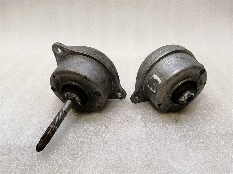 PORSCHE Porsche 911 997 Engine Mount Set 99737504903 Engine Holder Set