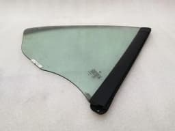 PORSCHE Porsche 911 997 left rear quarter glass 99754311111 door window 1/4 rear left — thumbnail 2