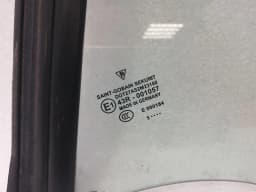 PORSCHE Porsche 911 997 left rear quarter glass 99754311111 door window 1/4 rear left — thumbnail 6