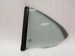 PORSCHE Porsche 911 997 left rear quarter glass 99754311111 door window 1/4 rear left — thumbnail 4
