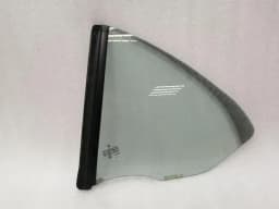 PORSCHE Porsche 911 997 left rear quarter glass 99754311111 door window 1/4 rear left — thumbnail 1