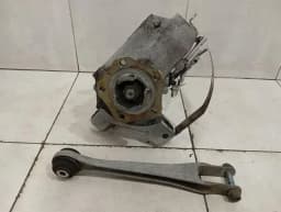 PORSCHE Porsche 911 997 GT3 MK1 Right Front Hub 99734115893 Wheel Bearing Housing Front Right — thumbnail 1