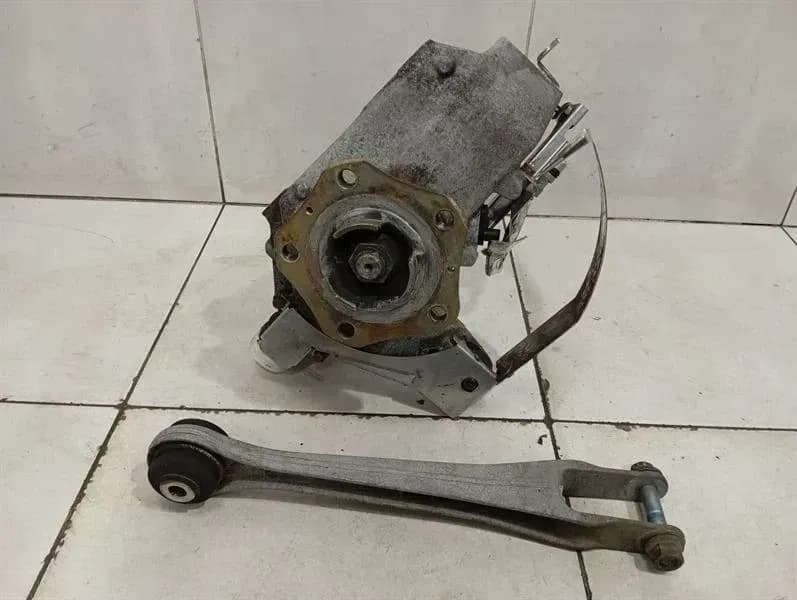 PORSCHE Porsche 911 997 GT3 MK1 Right Front Hub 99734115893 Wheel Bearing Housing Front Right