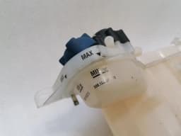 PORSCHE Porsche 911 997 GT3 expansion tank 99610605703 expansion tank coolant — thumbnail 5