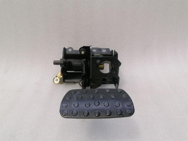 PORSCHE Porsche 911 993 Brake Pedal Lever 99342306600 Brake Pedal AUTOMATIC