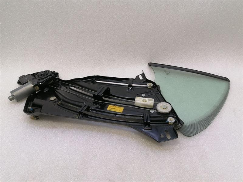 PORSCHE Porsche 911 996 Left Rear Door Winder 99654301506 Window Rear Li Convertible