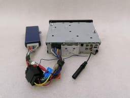 PORSCHE Porsche 911 996 CD player KENWOOD KDC-BT720DAB audio system controller RADIO — thumbnail 6