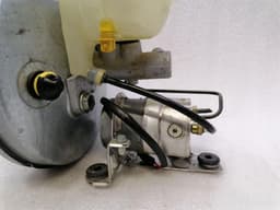 PORSCHE Porsche 911 996 Brake Servo 99635502543 Brake Booster — thumbnail 2