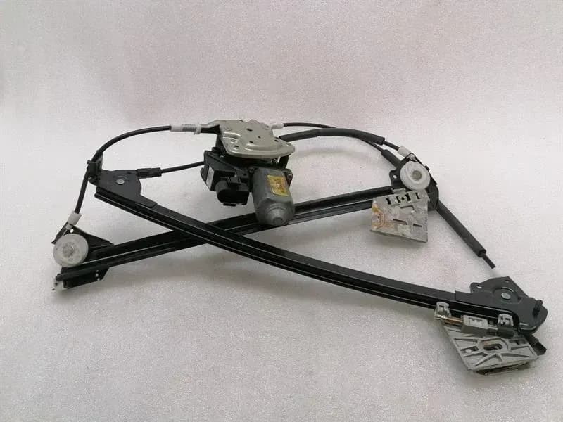 PORSCHE Porsche 911 996 Right Front Door Winder 99662410204 Window Regulator Front Right
