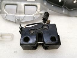 PORSCHE Porsche 911 997 Engine Lid Lock Set 99751205300 Tailgate Lock — thumbnail 10