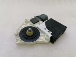 PORSCHE Porsche 911 997 door window engine 99762418205 power window motor passenger's side — thumbnail 2