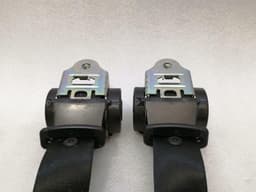 PORSCHE Porsche 911 997 rear seat belt 99780303500 seat belt rear belt convertible — thumbnail 8