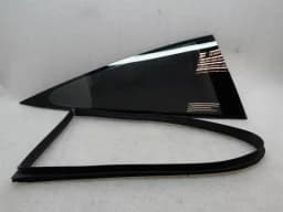 PORSCHE Porsche 911 996 left rear 1/4 glass 99654311106 door window 1/4 rear LH — thumbnail 1
