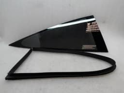 PORSCHE Porsche 911 996 left rear 1/4 glass 99654311106 door window 1/4 rear LH — thumbnail 6