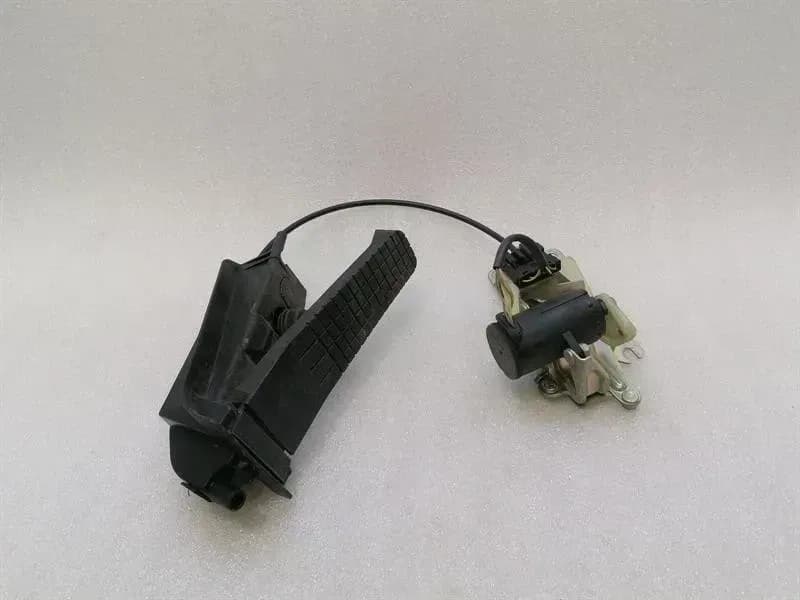 Porsche 911 996 accelerator pedal (electrical) 99642302001 accelerator pedal