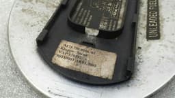 MERCEDES-BENZ Mercedes SLK R171 fuel cap A1717500106 fuel flap. — thumbnail 6