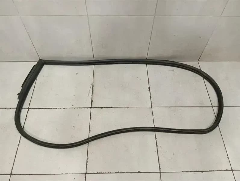 PORSCHE Porsche 911 996 Door Seal 99653707603 Right Targa Door Seals