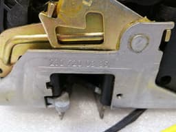 MERCEDES-BENZ Mercedes SL R230 FLH door lock A2307200335 door lock front left — thumbnail 4