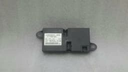 MERCEDES-BENZ Mercedes SLK350 R171 seat heated module A1718201626 seat heater control unit — thumbnail 1