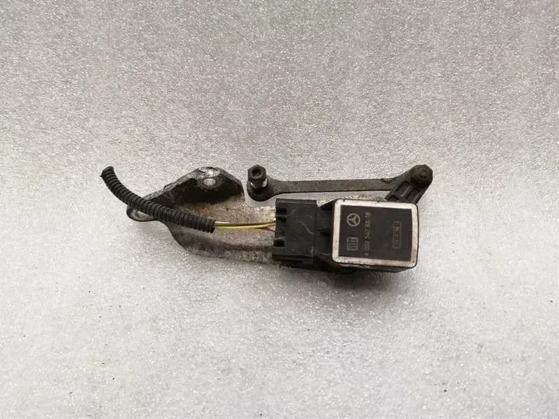 Mercedes SL R230 Left Rear Xenon Level Sensor A0025428818 Level Sensor Left